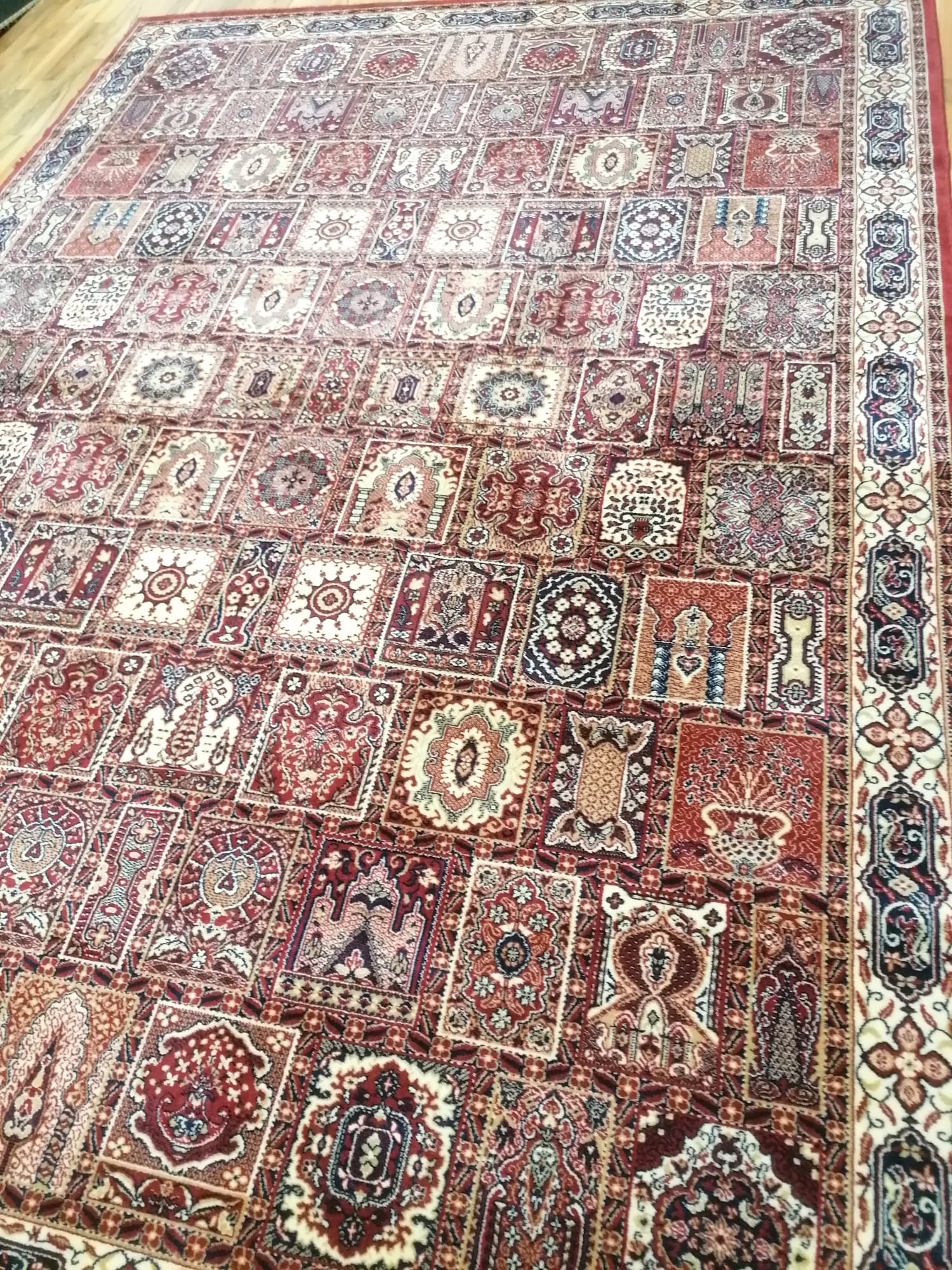 Perský koberec vlněný po čištění